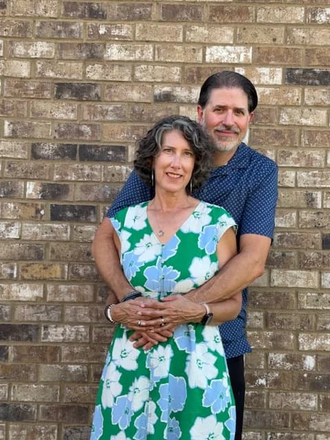Sarah y Mark Oswalt, fundadores de Hebrew Shebrew